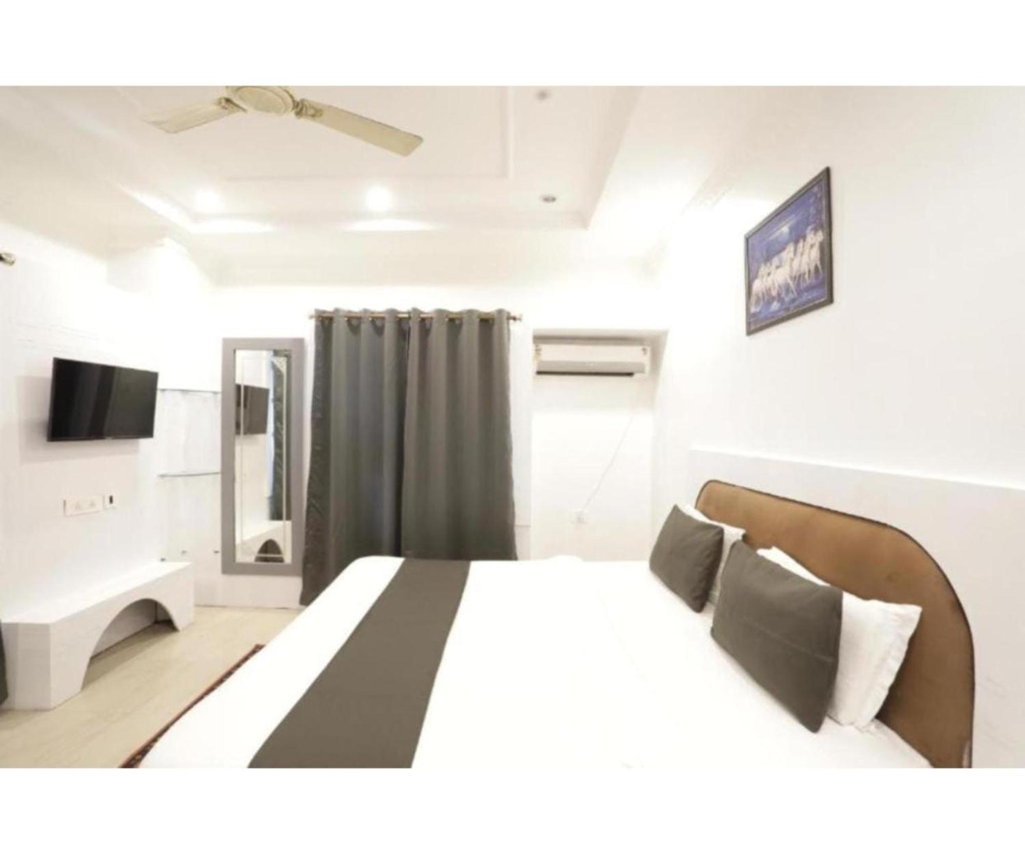 Day S Inn Luxury Stay Near Care Hospital In Budget Friendly Price Best Seller Bhuvanesvar Kültér fotó